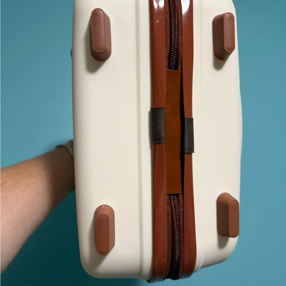 ✨ Hello Kitty White Hard Shell Train Case / Cosmetic Travel Bag – Rare ✨ - Picture 5 of 7